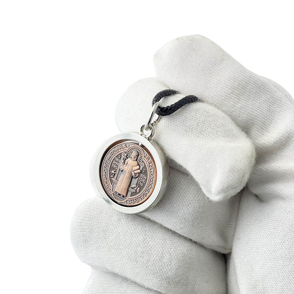 Kalung Medali Santo Benediktus - Jewelry & Watches Company ulasan dan harga